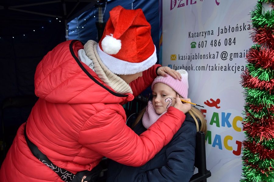 Świątecznie w Strzałowie. Zobacz zdjęcia z jarmarku