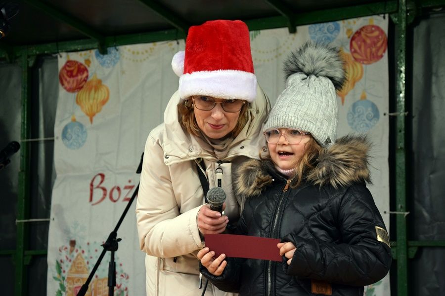 Świątecznie w Strzałowie. Zobacz zdjęcia z jarmarku