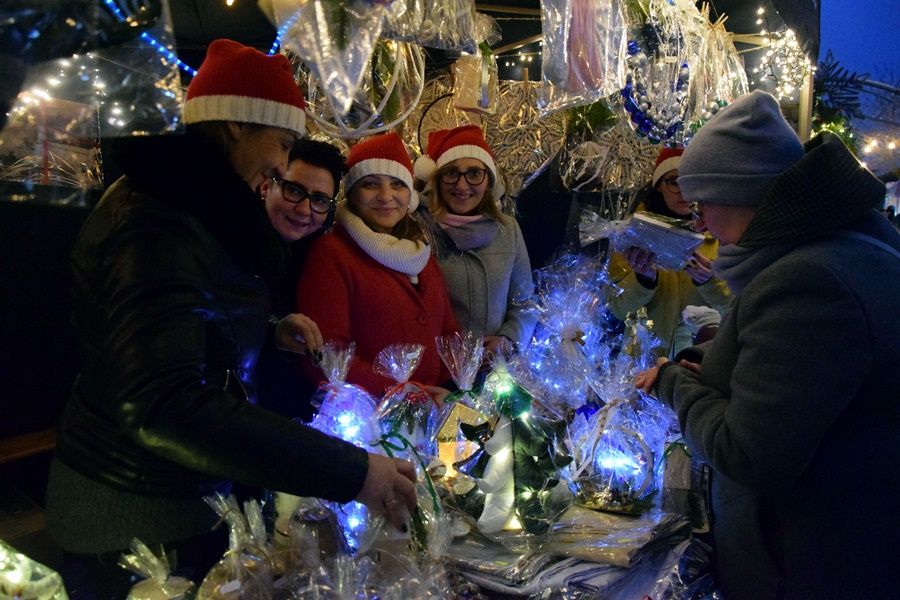 Świątecznie w Strzałowie. Zobacz zdjęcia z jarmarku