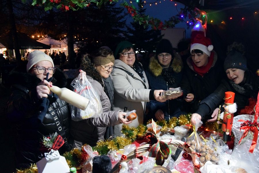 Świątecznie w Strzałowie. Zobacz zdjęcia z jarmarku