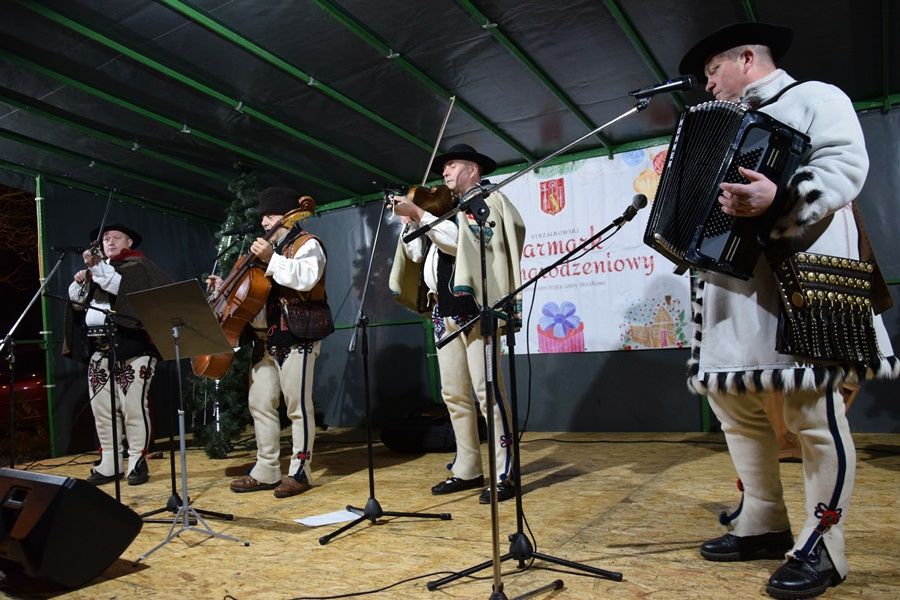 Świątecznie w Strzałowie. Zobacz zdjęcia z jarmarku