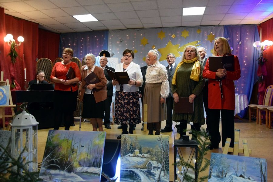 Ponad 200 osób na Wigilii ZDJĘCIA