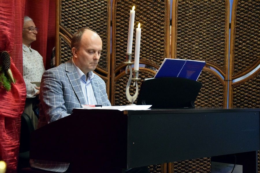 Ponad 200 osób na Wigilii ZDJĘCIA