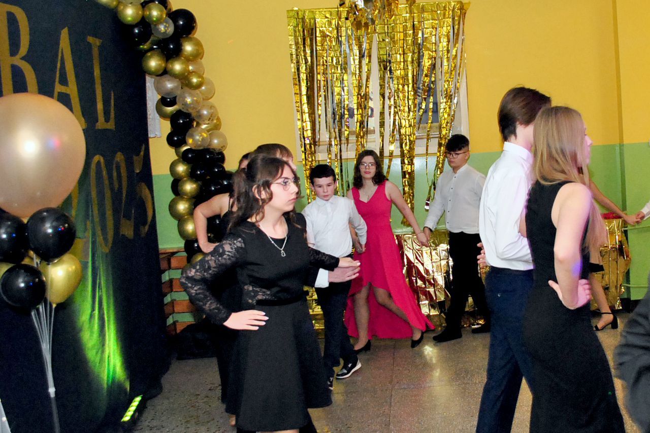 Bal VIII klasy w Drążnej