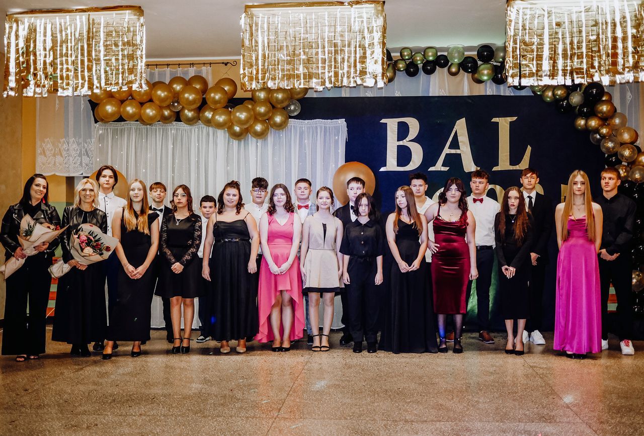 Bal VIII klasy w Drążnej