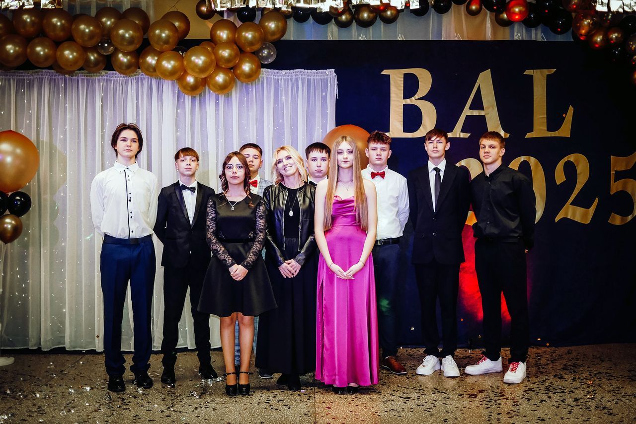 Bal VIII klasy w Drążnej