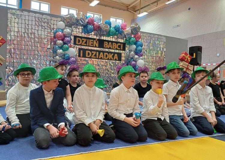 Dzień Babci i Dziadka w Kowalewie