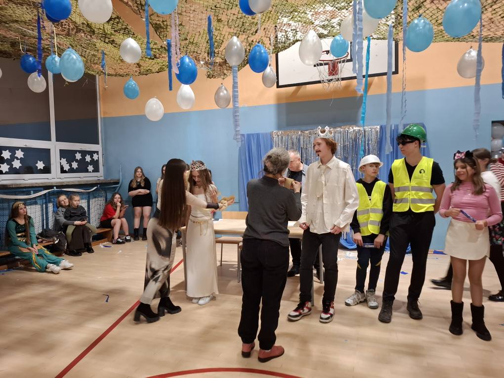 Bal IV – VIII klasy w Ciążeniu