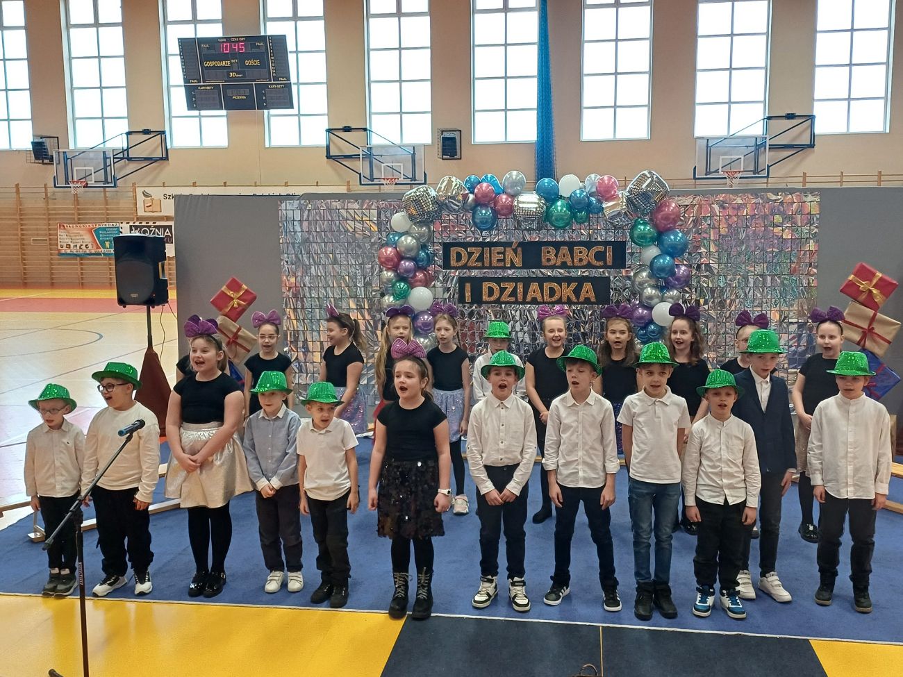 Dzień Babci i Dziadka w Kowalewie