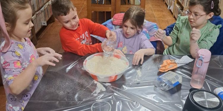 Serduszka dla babć i dziadków w Młodojewie