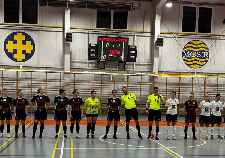 Zadowolone z wyniku i gry