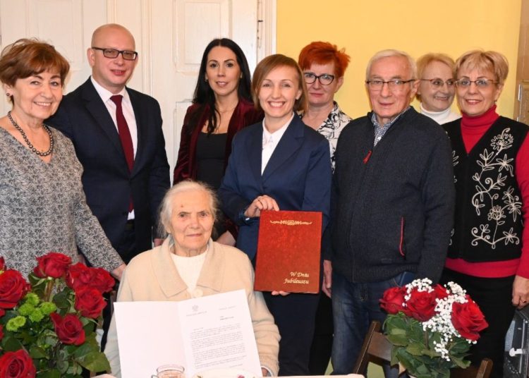 Pani Genowefa świętowała setne urodziny