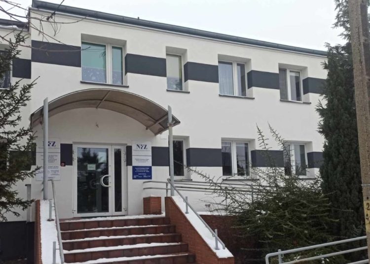 Przychodnia czynna trzy dni? NFZ nie chce się zgodzić