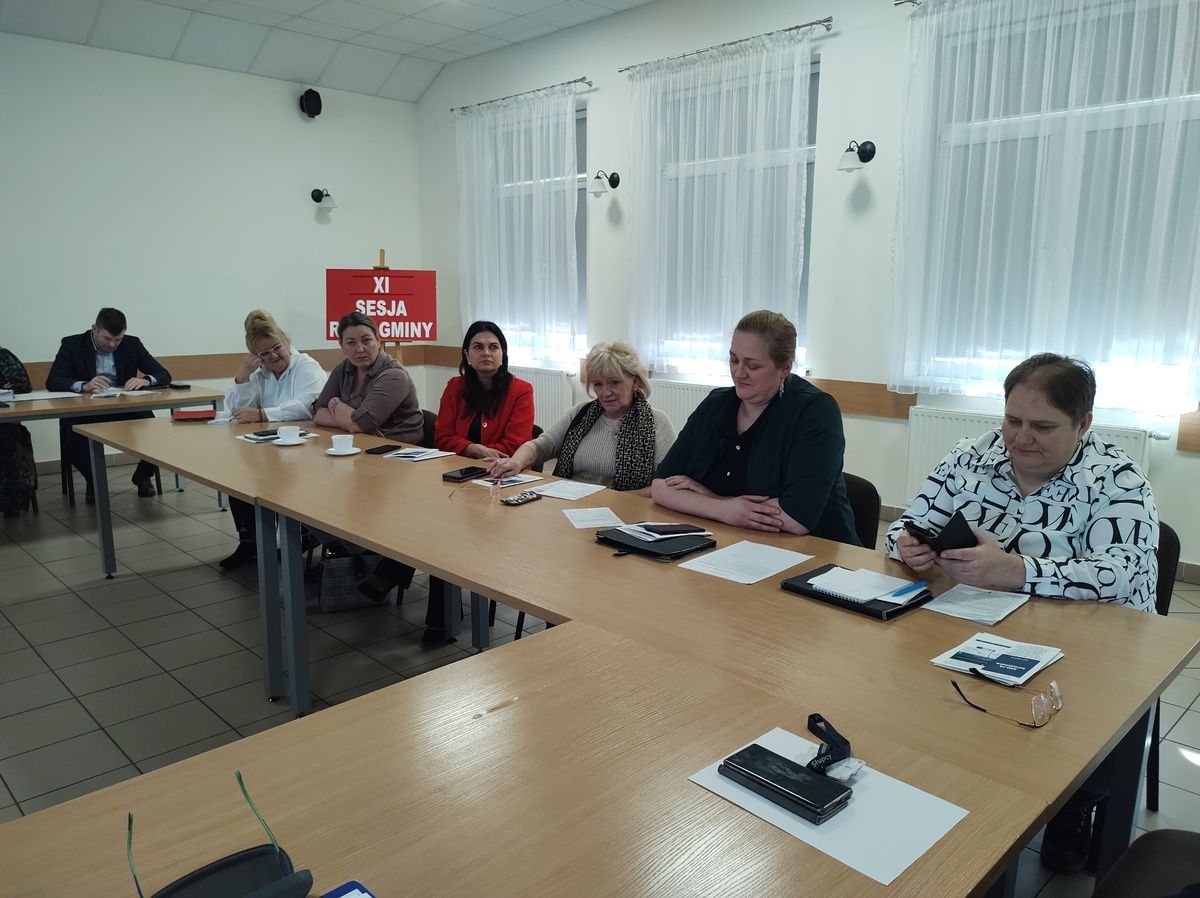 Policjanci debatowali w Ostrowitem