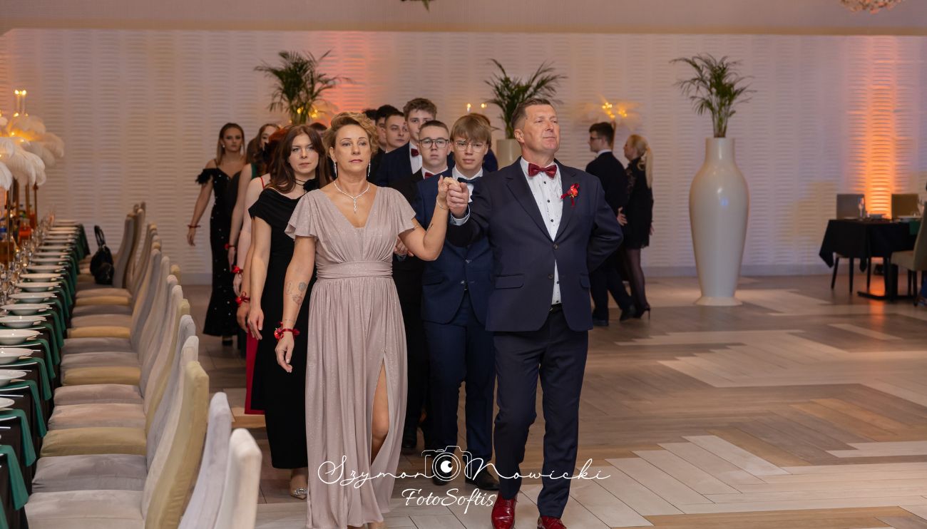 Tak się bawili na studniówce. Zobacz zdjęcia