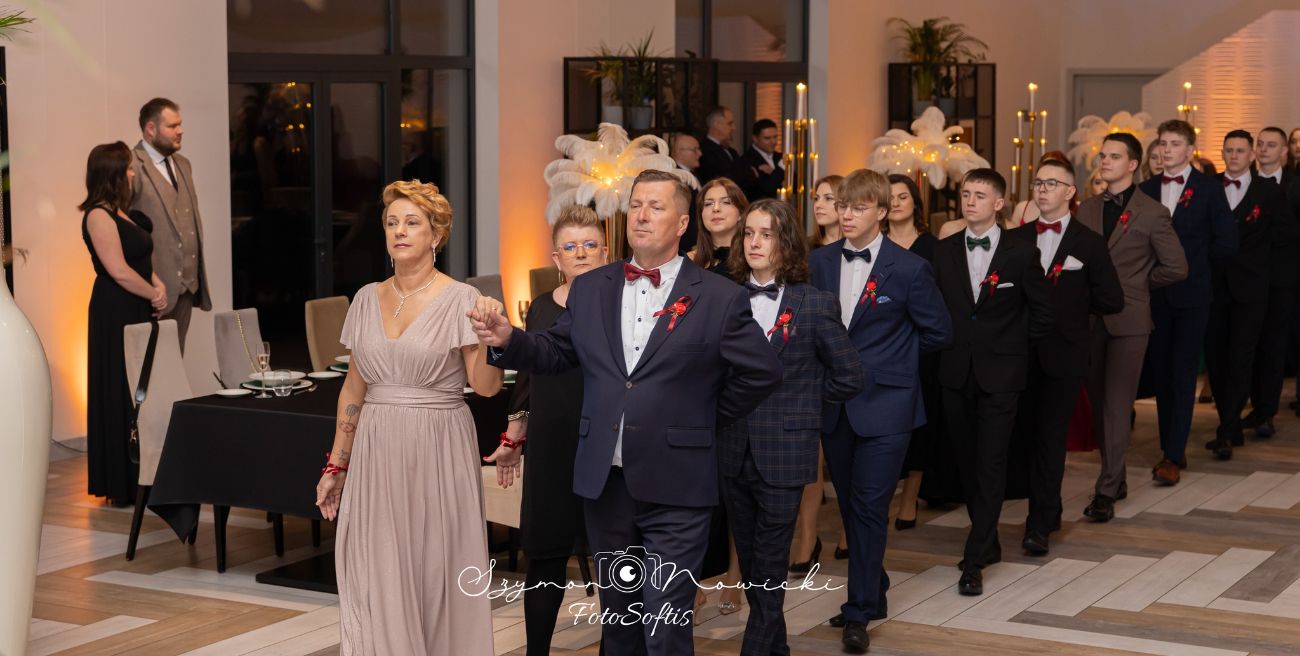 Tak się bawili na studniówce. Zobacz zdjęcia