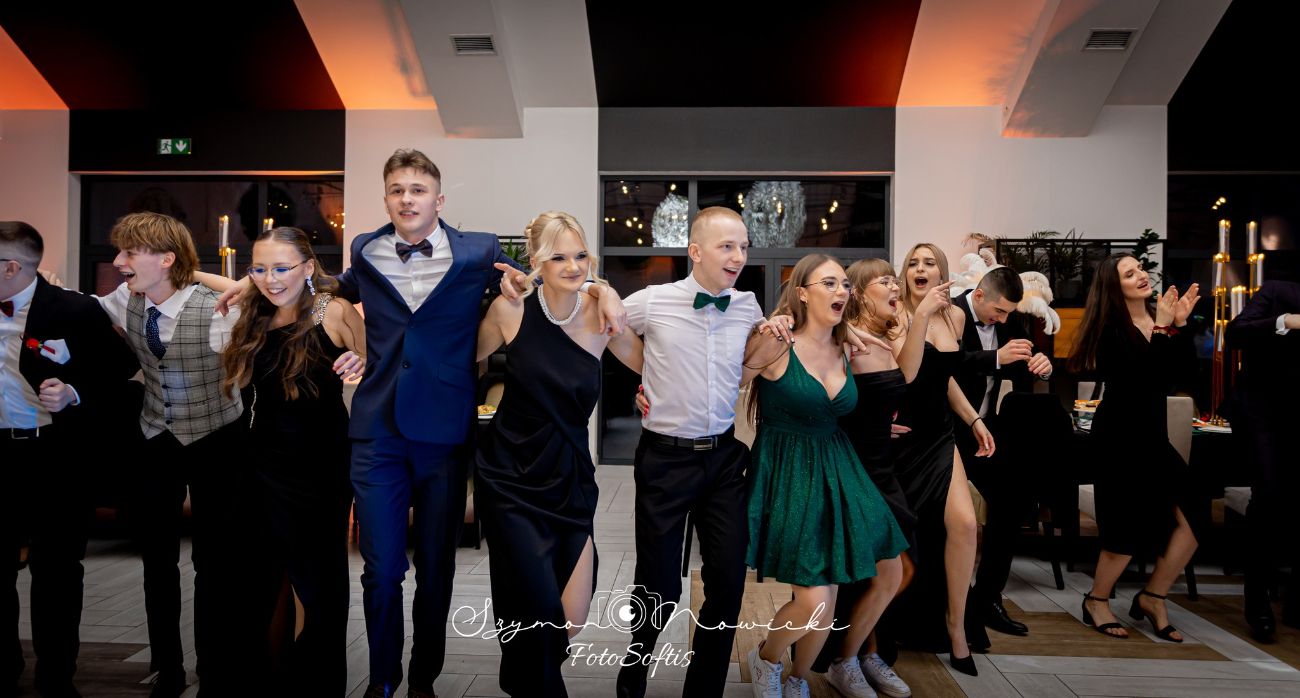 Tak się bawili na studniówce. Zobacz zdjęcia