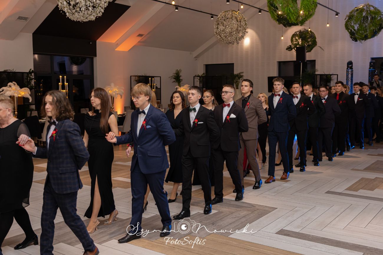 Tak się bawili na studniówce. Zobacz zdjęcia