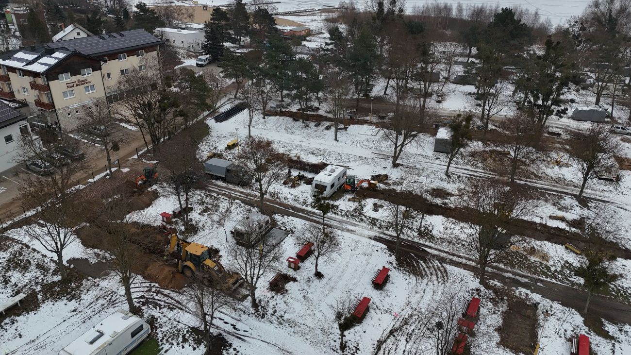 Ruszyły prace w Łazienkach i Przybrodzinie