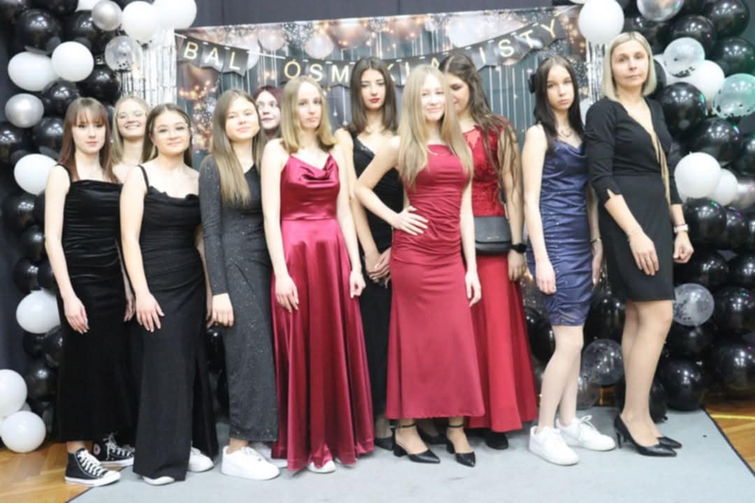 Bal VIII klasy w Cieninie Kościelnym