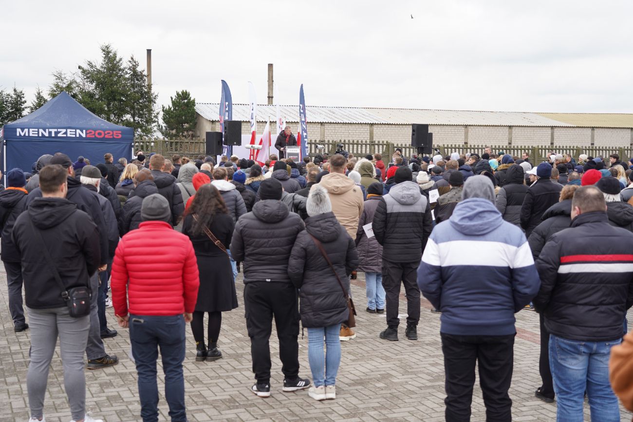 Mentzen w Słupcy. Wielu ludzi przyszło na spotkanie ZDJĘCIA