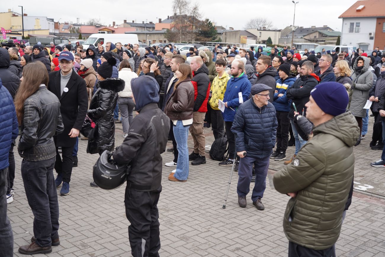 Mentzen w Słupcy. Wielu ludzi przyszło na spotkanie ZDJĘCIA