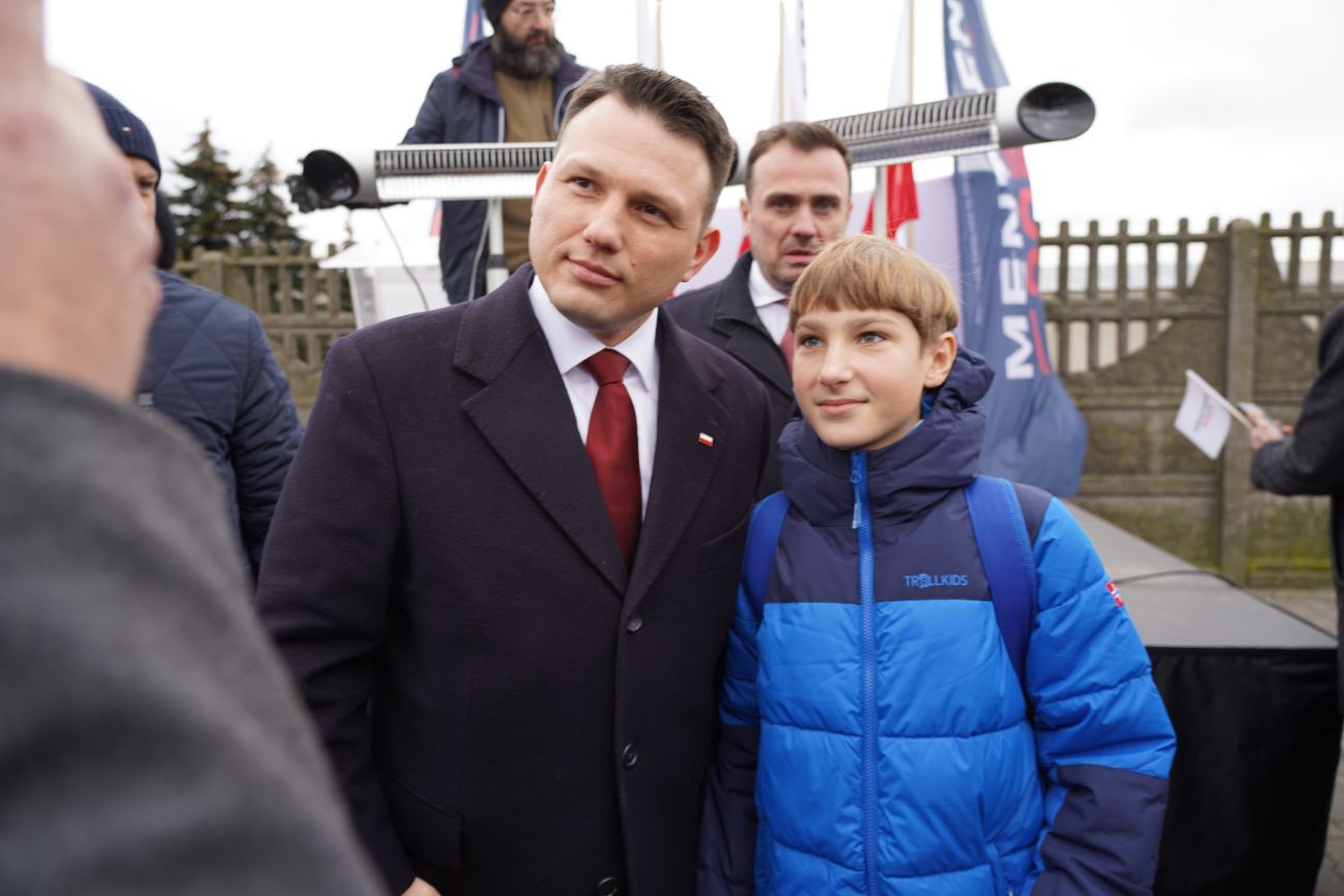 Mentzen w Słupcy. Wielu ludzi przyszło na spotkanie ZDJĘCIA