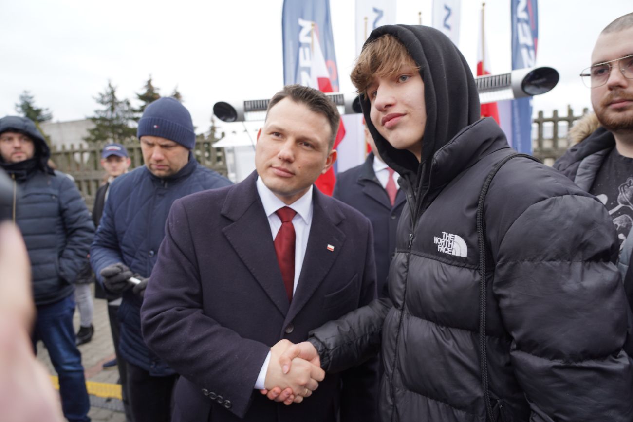 Mentzen w Słupcy. Wielu ludzi przyszło na spotkanie ZDJĘCIA