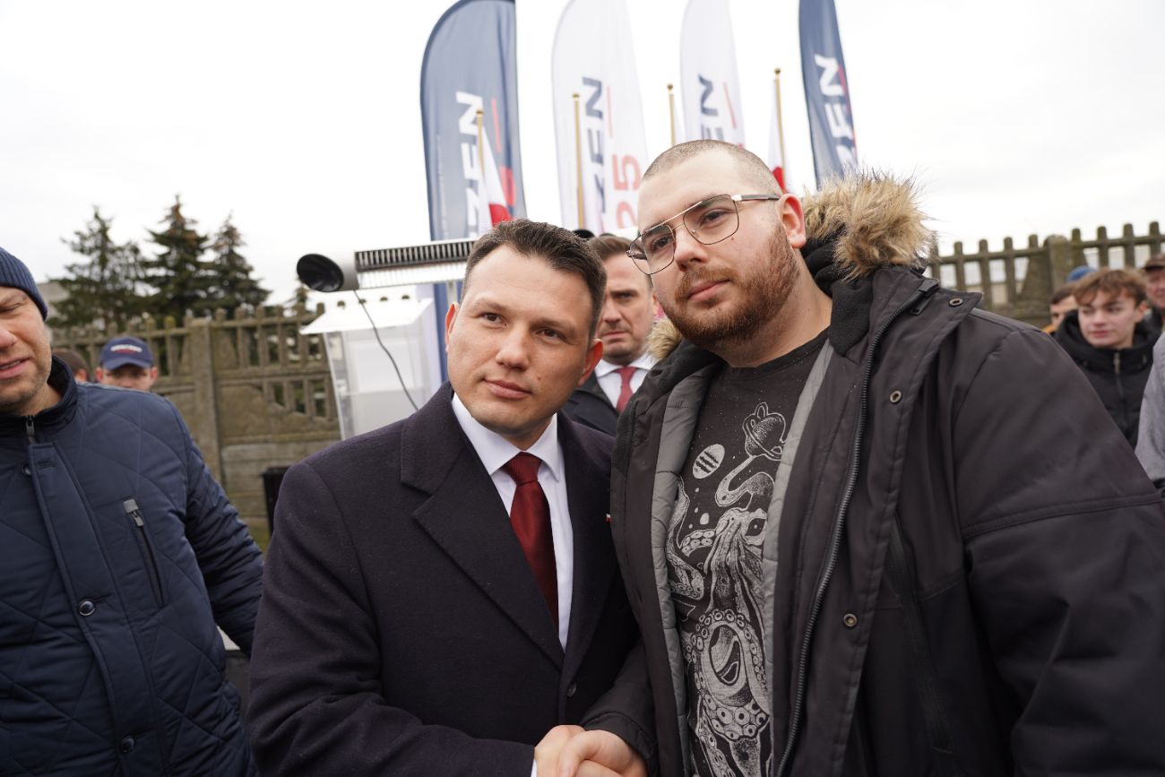 Mentzen w Słupcy. Wielu ludzi przyszło na spotkanie ZDJĘCIA