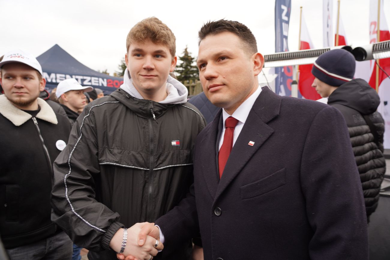 Mentzen w Słupcy. Wielu ludzi przyszło na spotkanie ZDJĘCIA