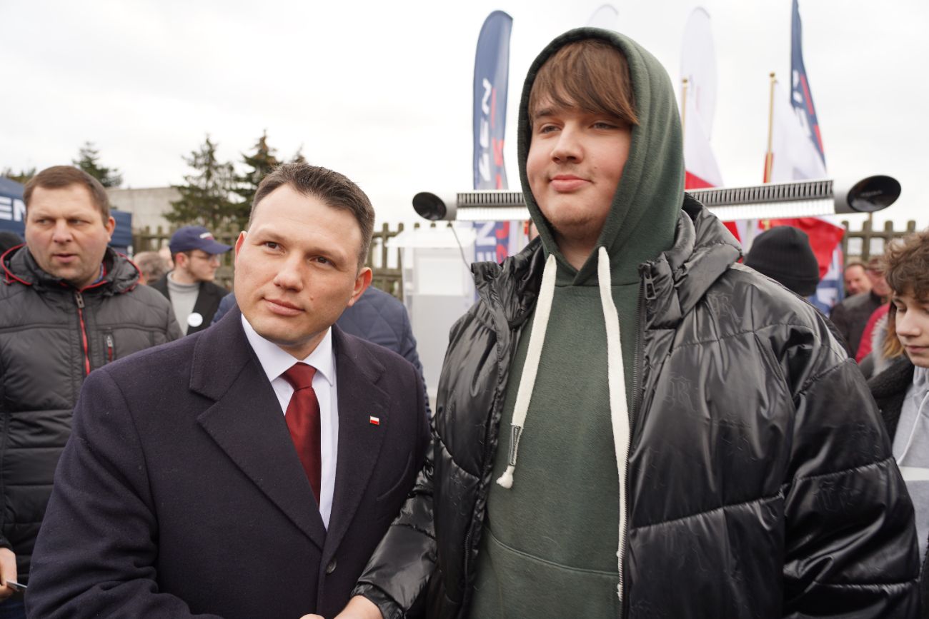 Mentzen w Słupcy. Wielu ludzi przyszło na spotkanie ZDJĘCIA