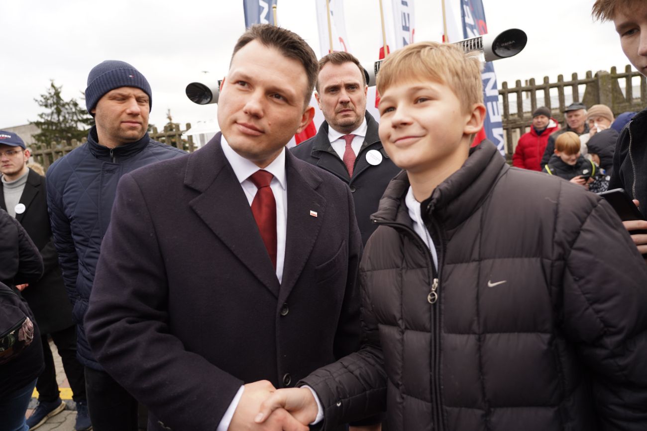 Mentzen w Słupcy. Wielu ludzi przyszło na spotkanie ZDJĘCIA