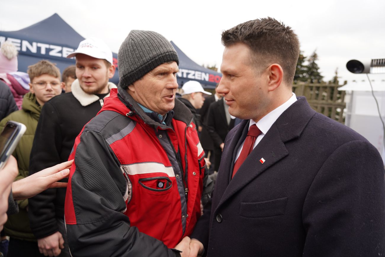 Mentzen w Słupcy. Wielu ludzi przyszło na spotkanie ZDJĘCIA