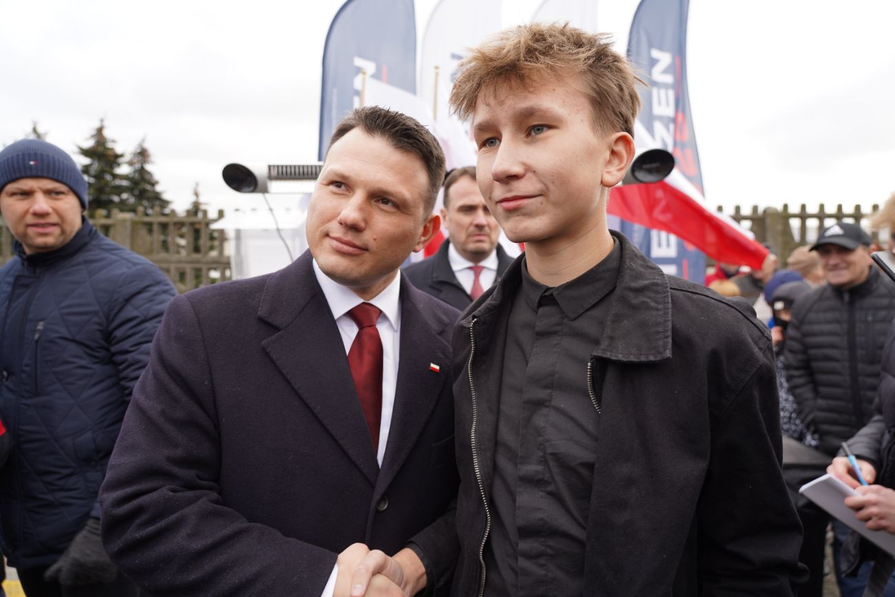 Mentzen w Słupcy. Wielu ludzi przyszło na spotkanie ZDJĘCIA