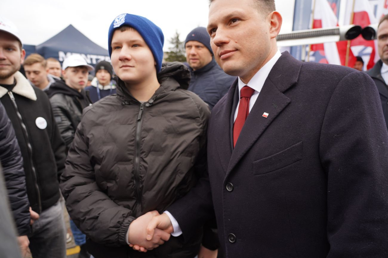 Mentzen w Słupcy. Wielu ludzi przyszło na spotkanie ZDJĘCIA