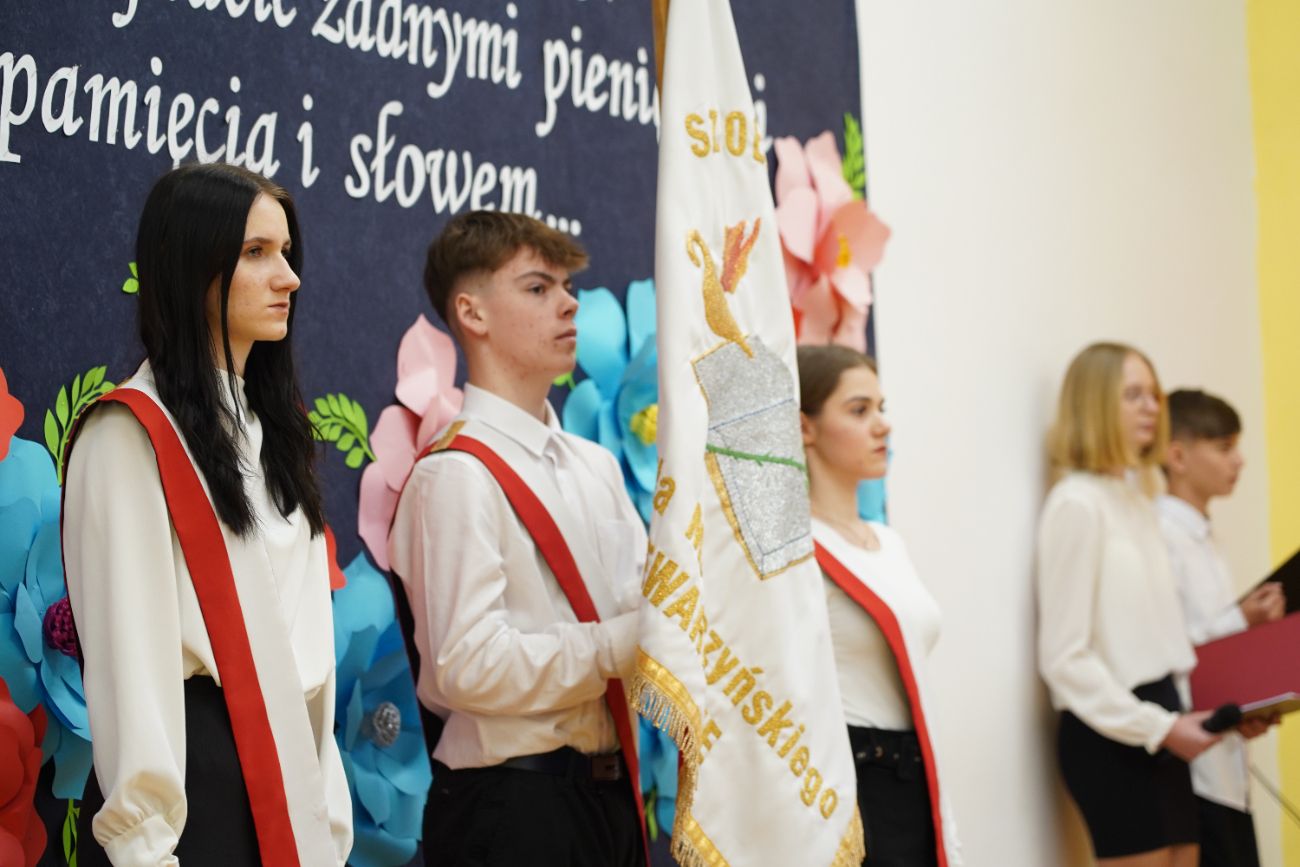 Pożegnał się ze szkołą, której 37 lat był dyrektorem