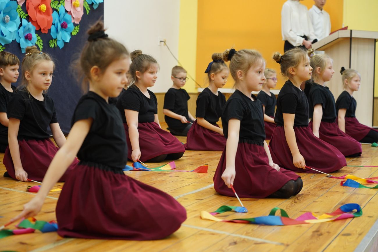 Pożegnał się ze szkołą, której 37 lat był dyrektorem