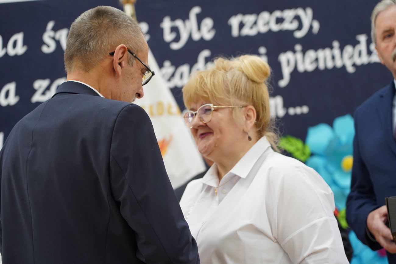 Pożegnał się ze szkołą, której 37 lat był dyrektorem