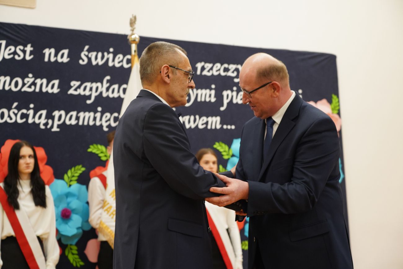 Pożegnał się ze szkołą, której 37 lat był dyrektorem