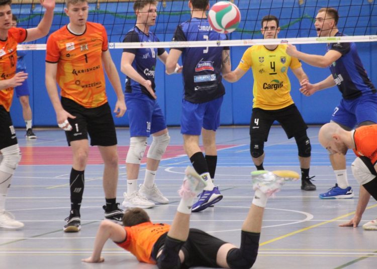 Hala pękała w szwach