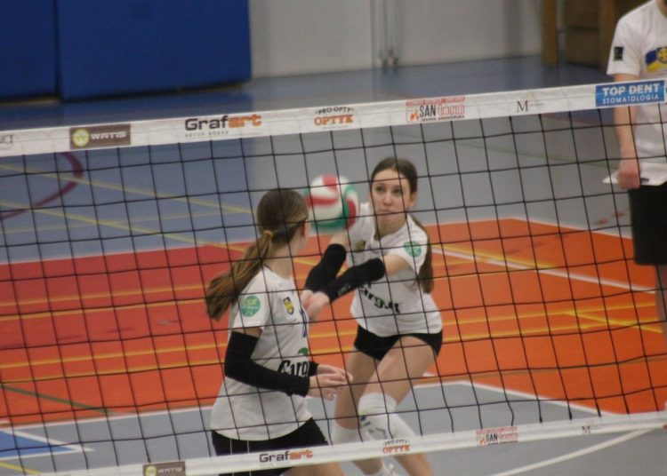 Sport szkolny, sparingi, potyczki ligowe