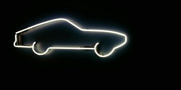 Ładowarki elektryczne – jak wybrać odpowiednią do domu jednorodzinnego?