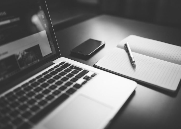 Od A do Z - wszystko co powinien oferować dobry internetowy sklep z laptopami.