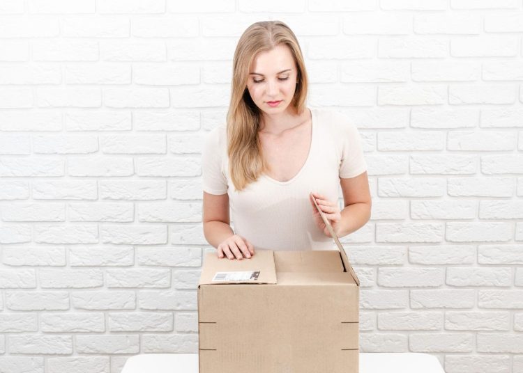 Paczka do Irlandii - ile kosztuje wysyłka i jak długo trwa doręczenie?