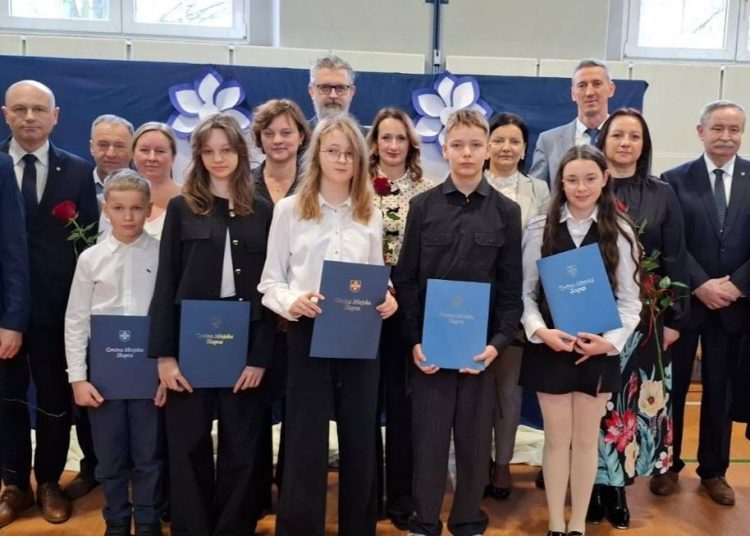 Stypendia w Jedynce. Gratulujemy!