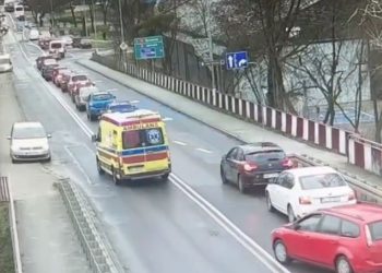 W okolicy: Ruszył za karetką na sygnale. Słono go to kosztowało FILM