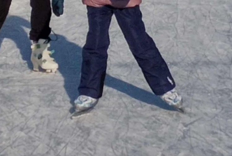 Tyle osób skorzystało już z lodowiska