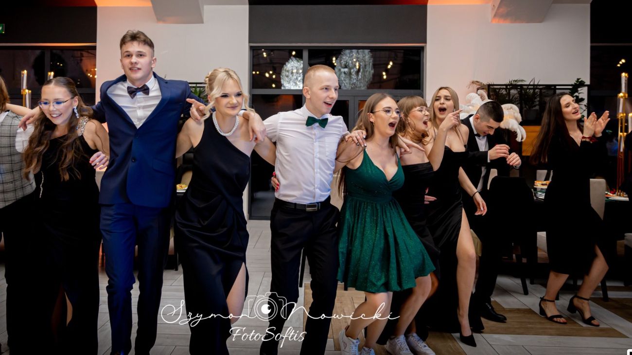 Tak się bawili na studniówce. Zobacz zdjęcia