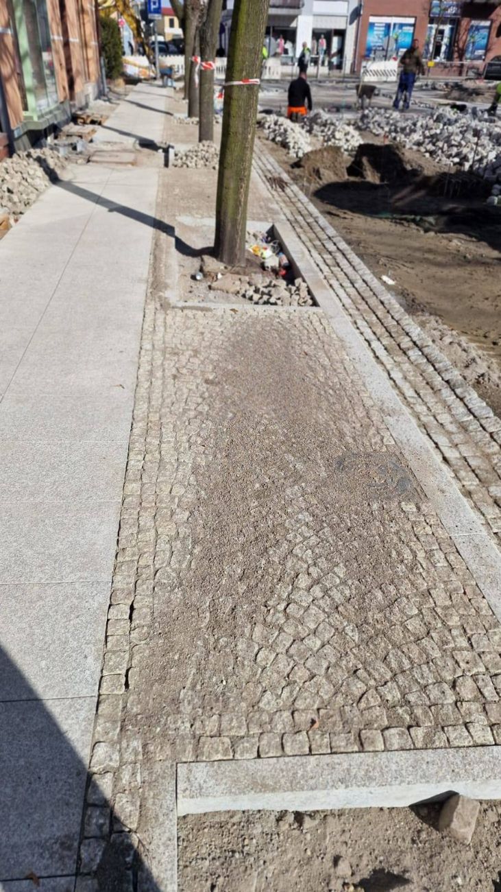 Tam będzie fontanna. Kolejny raport z prac na rynku