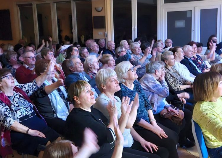 Powidz: Dzień Kobiet świętowali na biesiadzie